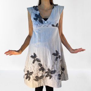 Grey Shortsleeve Dress with Appliqued Flower Detail